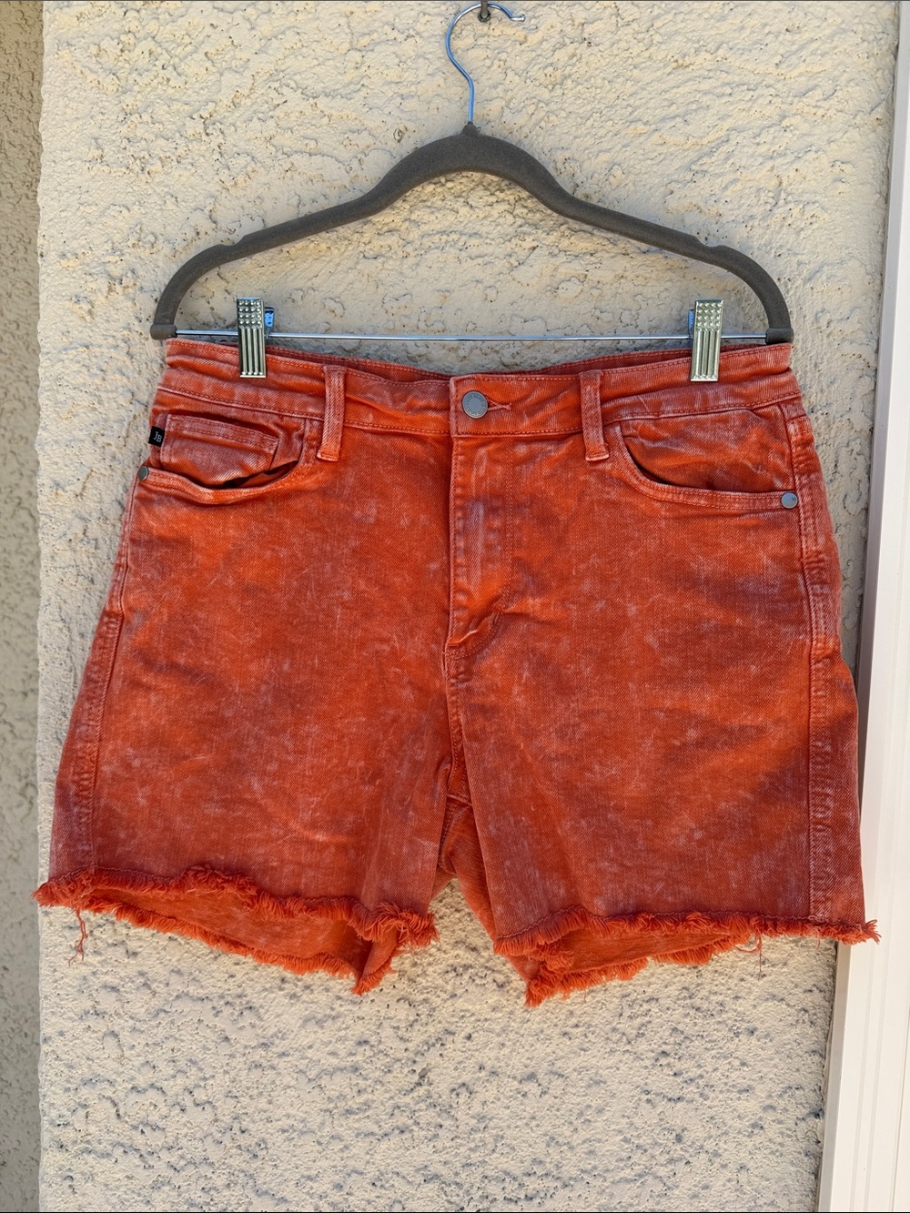 Judy Blue Women's Garment Dyed Peach Orange Raw Hem Mid Rise Shorts Size  XL